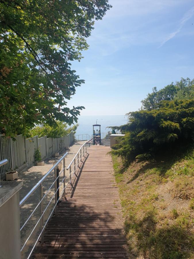 Studio Silver Terace With Sea View For 4 Person Bjala Exteriér fotografie